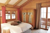 Chalet Edelweiss Breathtaking Glacier View