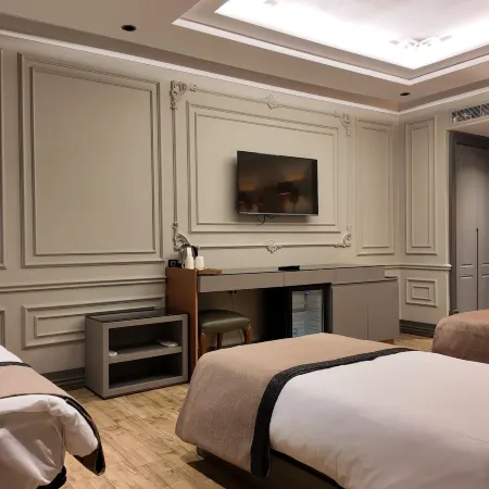 Lala Grand Hotel