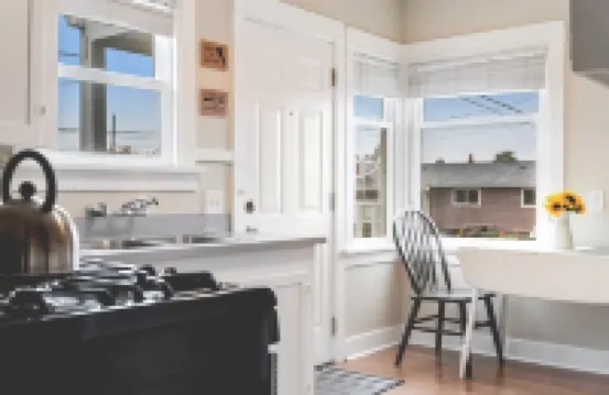 走到海濱的舒適小屋