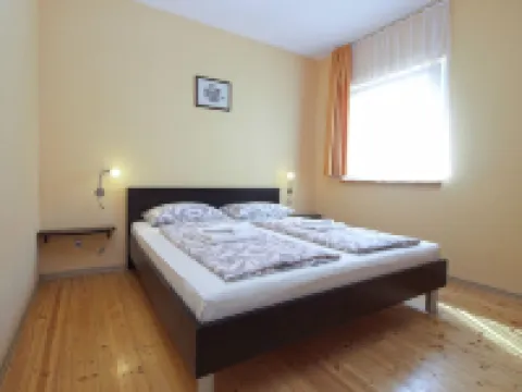 Apartment 1840 Hotels in Peroj