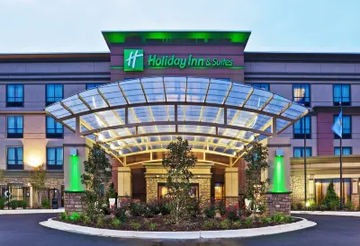 Holiday Inn & Suites Stillwater - University West Hotels near Stillwater Regional Airport