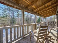 Escape to Nature @ Trailhead Cabins Hotels in Monteagle