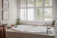 Jasmine's Cottage