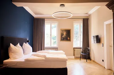 Gutshaus Suite #3 "emma" im Weingut Fitz-ritter - Vdp/biozertifiziert Hotels in der Nähe von Weingut Brenneis-Koch , Matth. Koch+Verena Suratny GbR