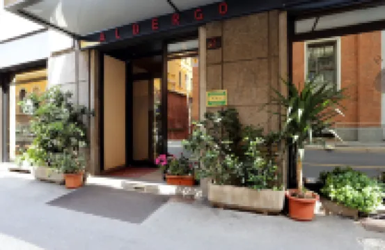 Hotel Pavone Hôtels à proximité de : Métro Cordusio