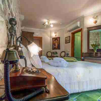 Hotel Monte Cristo Rooms