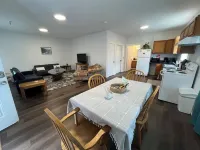 Apartment J: Jamestown Bay -Car Rental Option