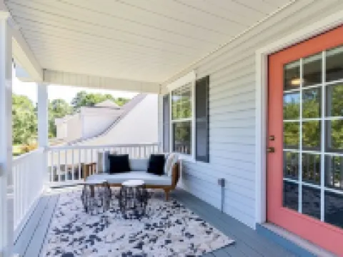 GOLF CART! Remodeled home near Old Town, Xbox! Hotels in Bluffton