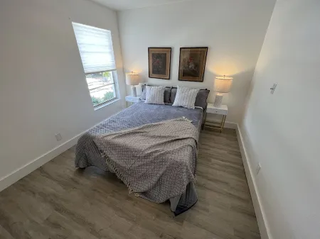 Beautifully Remodeled with Heated Pool and Spa 19