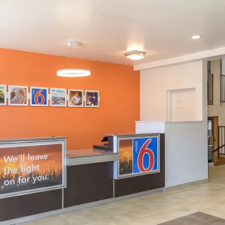 Motel 6 Sedalia, MO