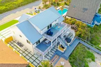 Oceanfront Decks and Hot Tub - Breathtaking Coastal Oasis