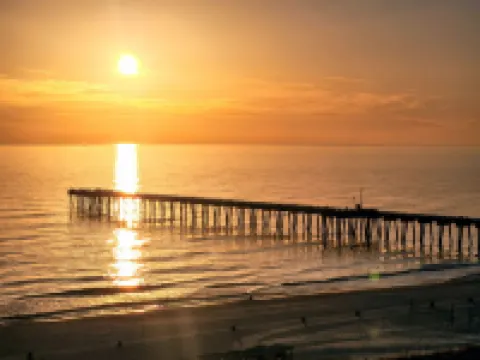 Breathtaking Gulf Views and Upscale Decor - Charming Coastal Getaway