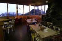 The Snow City Auli Hotels in Auli Laga Salude