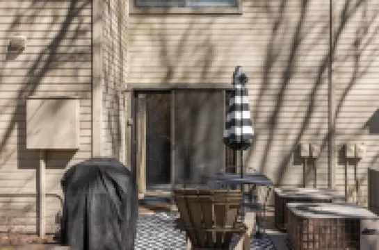 Idaho-Themed Condo with Modern Amenities - Charming Cozy Retreat