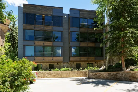 Spectacular Views and Heated Pool - Stylish Mountain Haven