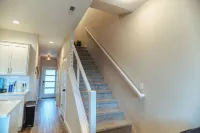 Modern + Bright South Salem Townhouse with King Bed + Game Room