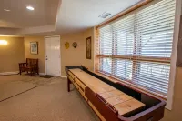 Stunning Mountain Views and Cozy Comfort - Exquisite Cabin Retreat