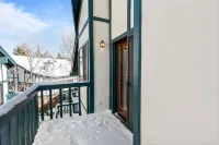 114 - Cubby Condo Hotels in Fawnskin