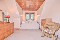 Shoreview Lake House Hotels in Minocqua