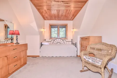 Shoreview Lake House