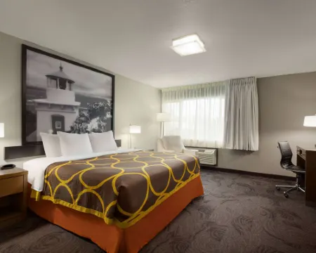 Super 8 by Wyndham Eureka Hotels in Eureka