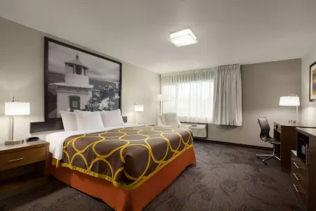 Super 8 by Wyndham Eureka Отели в г. Миртлтаун