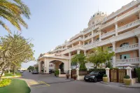 فندق ومساكن كمبينسكي نخلة جميرا دبي Hotels near نخلة الجميرة