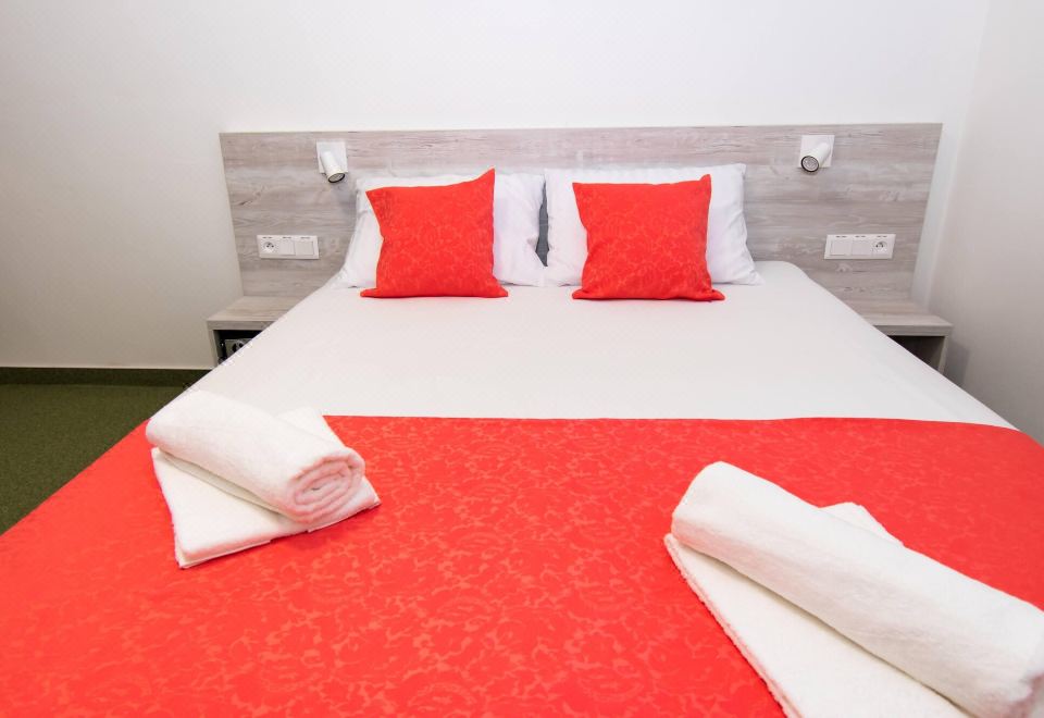 Gold Hotel III Over view