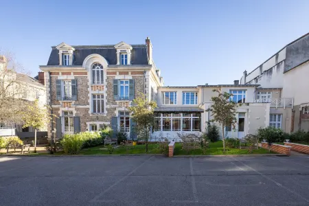 La Maison Blanche - AppartHôtels de Charme Chic & Cosy - Centre-Ville, Accès Autonome