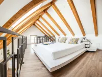 Townhouse Lucia Hotele w: Trogir
