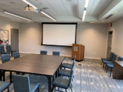 Four Points by Sheraton Albany オールバニーのホテル