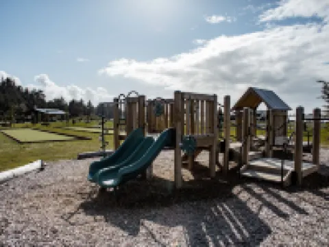 Bay Point Landing Hotels in Coos Bay