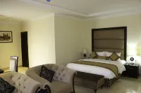 Hotel the Jeevens Hotel a Sialkot