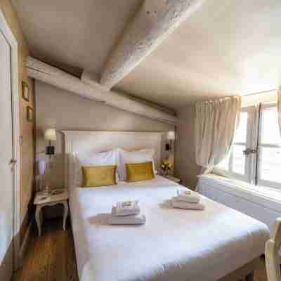 Hôtel Les Quatre Dauphins Rooms