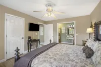 Veltings Golf View Getaway - Holiday Hills Branson - Golf Resort - Outdoor Pools