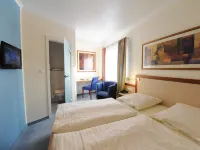 Hotel Heldt Hotels near Borgfeld