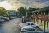 The Pineola - parking
