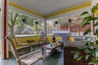 Pangea House Hotels in Gananoque