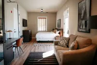 Gateway Hotel, Trademark Collection by Wyndham