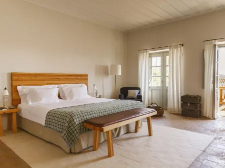 São Lourenço do Barrocal Отели в г. Corval