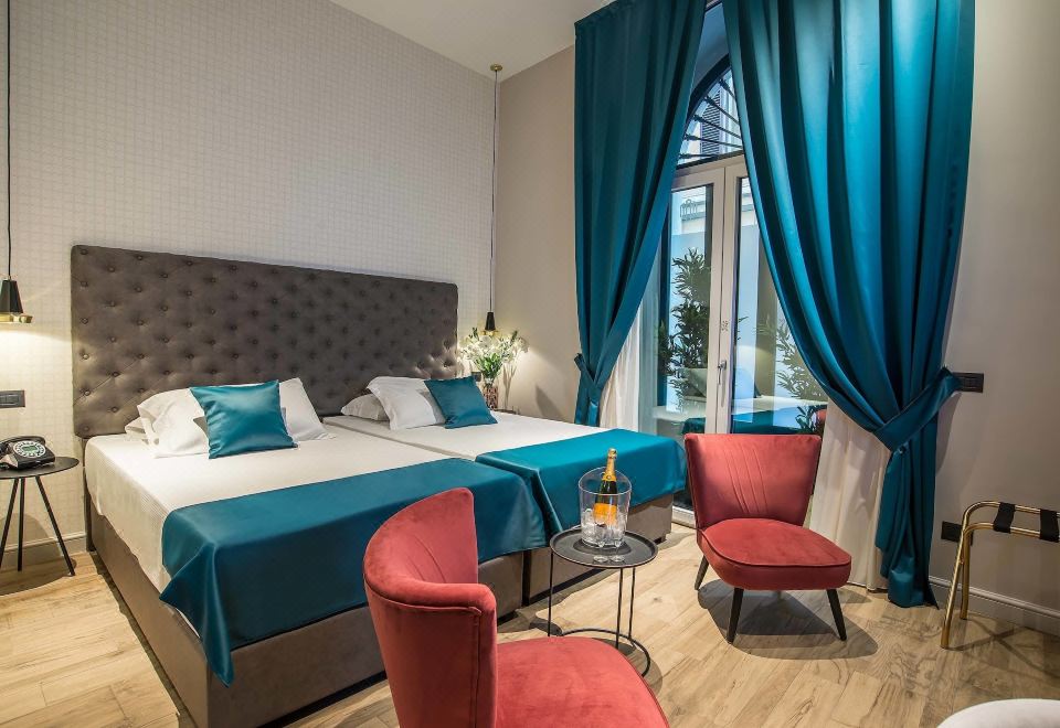 4. 나보나 스트리트..