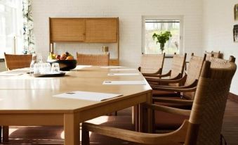 Ekebacken Hotell & Konferens
