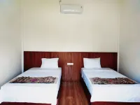 The Local Are Guling Hotels in Tumpak