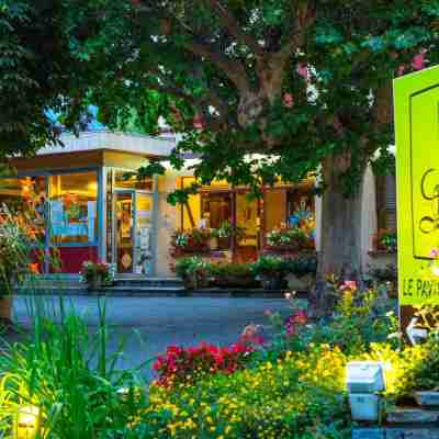 Hôtel Restaurant Pavillon Carina Hotel Exterior