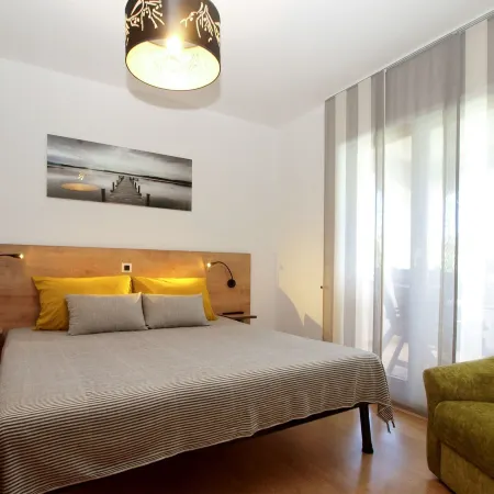 Apartment 1868