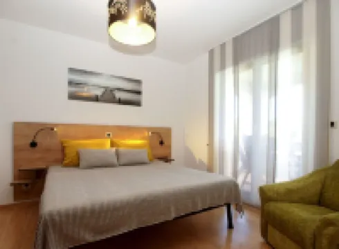 Apartment 1868