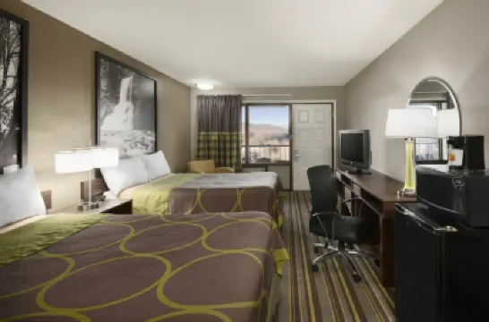 Super 8 by Wyndham Wytheville Hôtels à : 