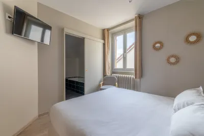 1924 Hôtel Hotel dekat Musee de la Resistance et de la Deportation de l'Isere