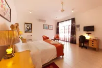 Villa 53 Hotels in Rajagiriya