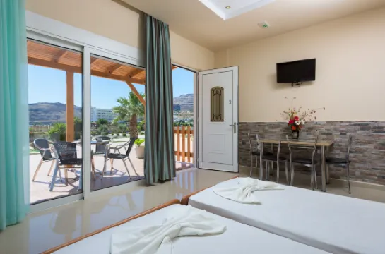 Vlycha Beach Studios & Apartments